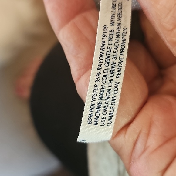 Gray Graphic Sleep Shirt with Sloth Design..by‎ Wallflower. Size Meduim - Picture 6 of 6